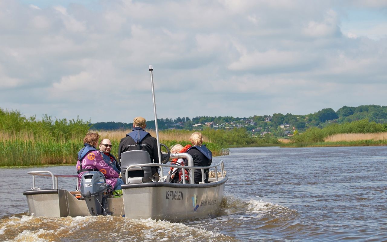 Motorbåd på Gudenåen